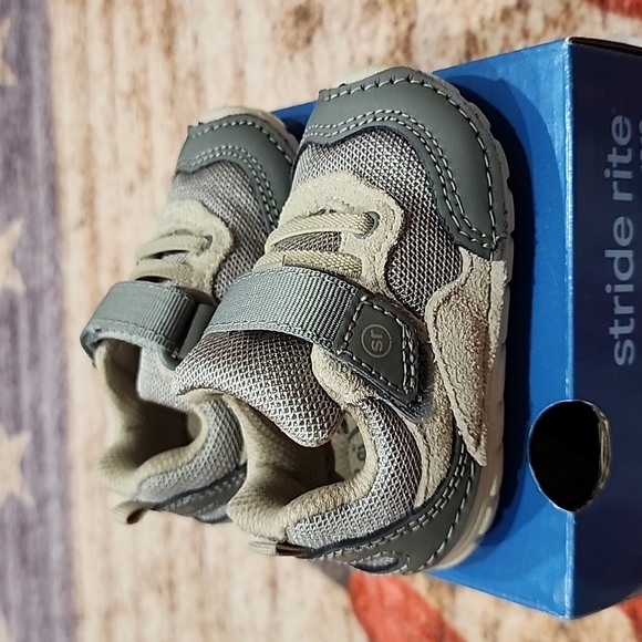 NWT Stride rite baby shoes - Picture 3 of 8